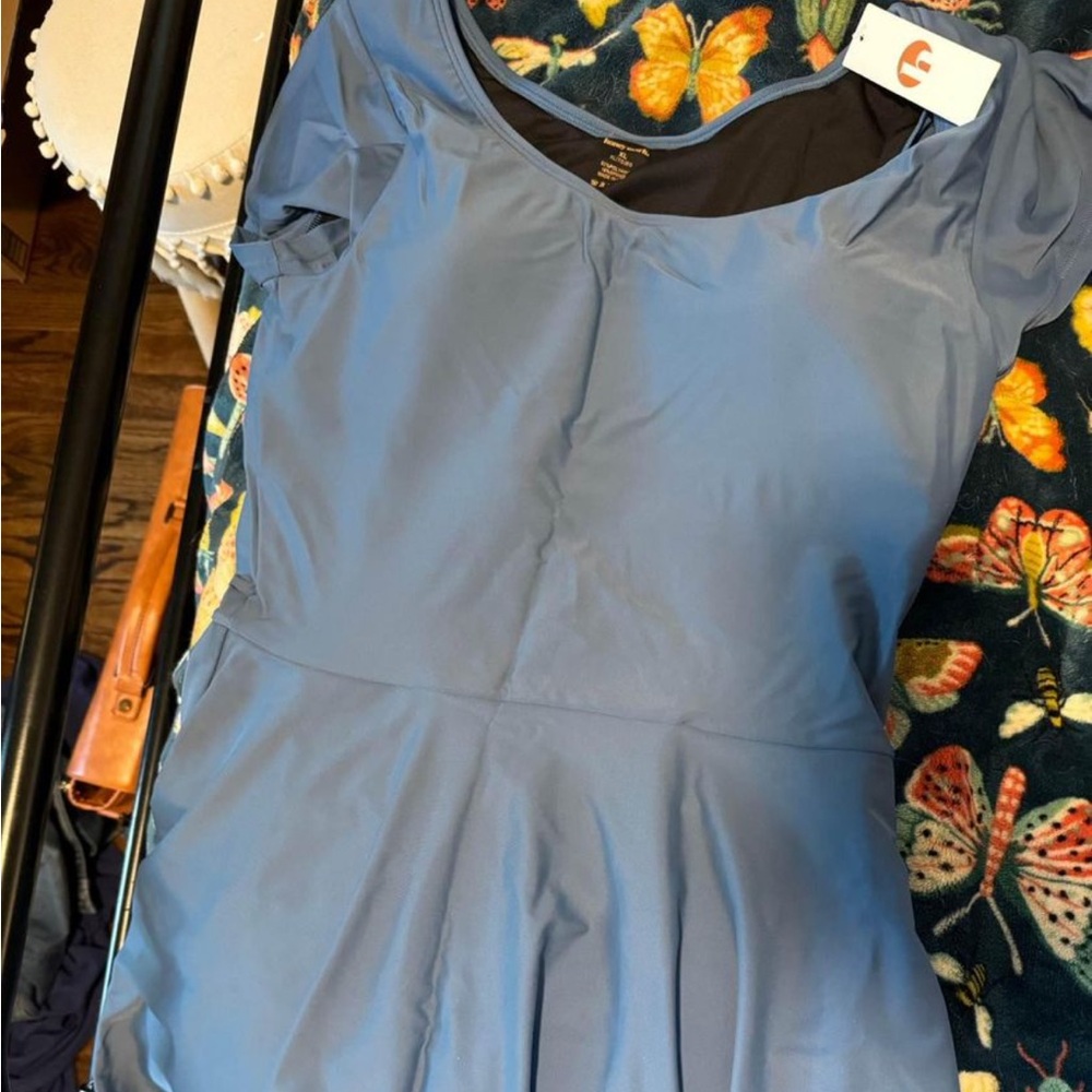 Blue Honeymark swimleisure dress - with swim bottoms. Size XL.